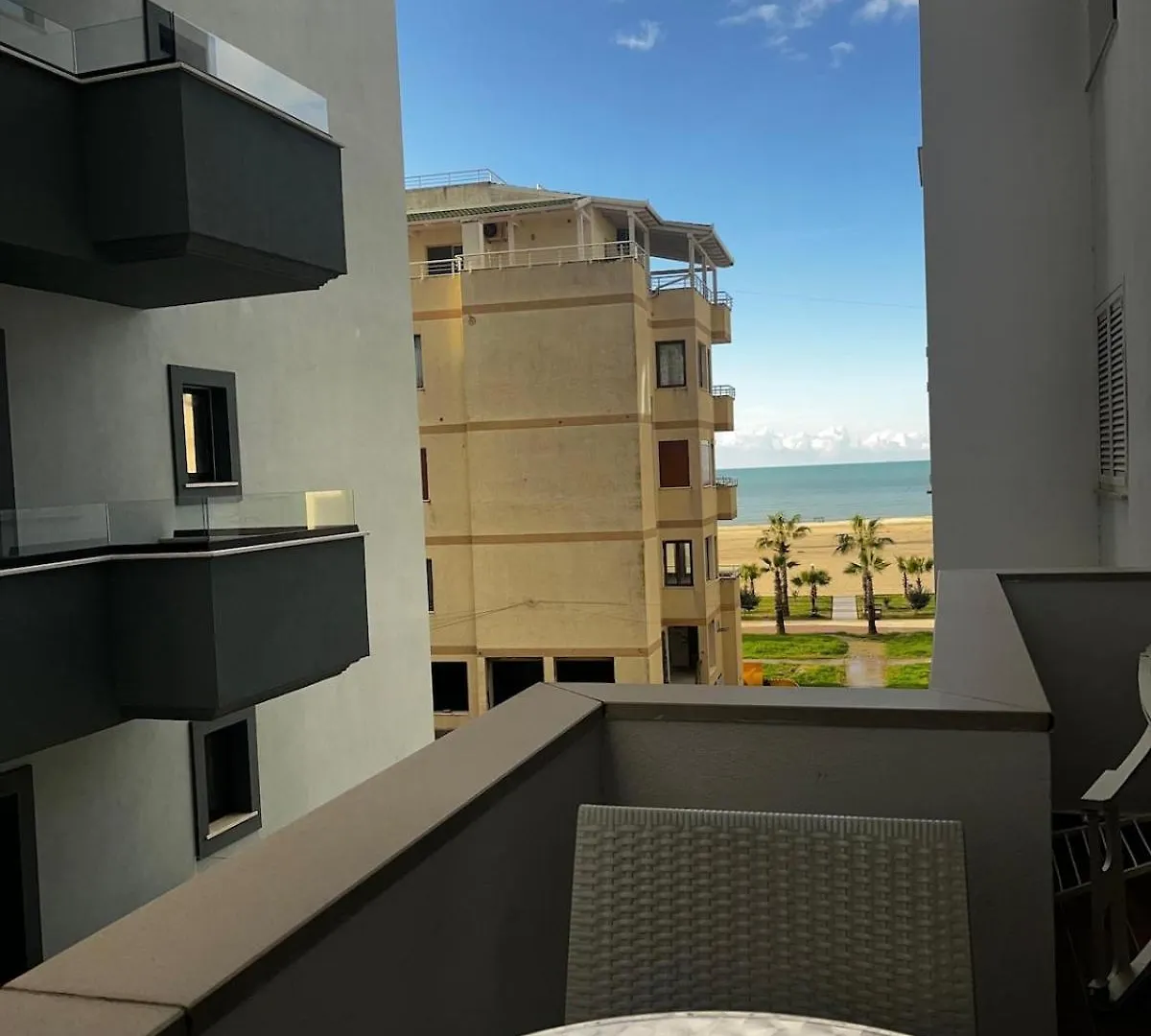 Jasmine Apartment Golem